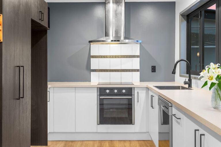 Photo of property in 69 Coopers Road, Dallington, Christchurch, 8061