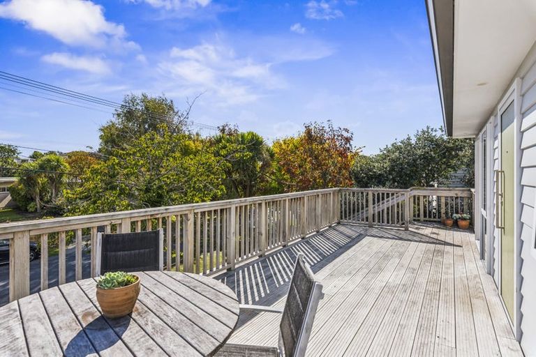 Photo of property in 6 Moa Road, Raumati Beach, Paraparaumu, 5032