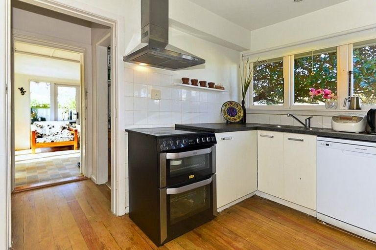 Photo of property in 6 Merton Place, Bryndwr, Christchurch, 8053