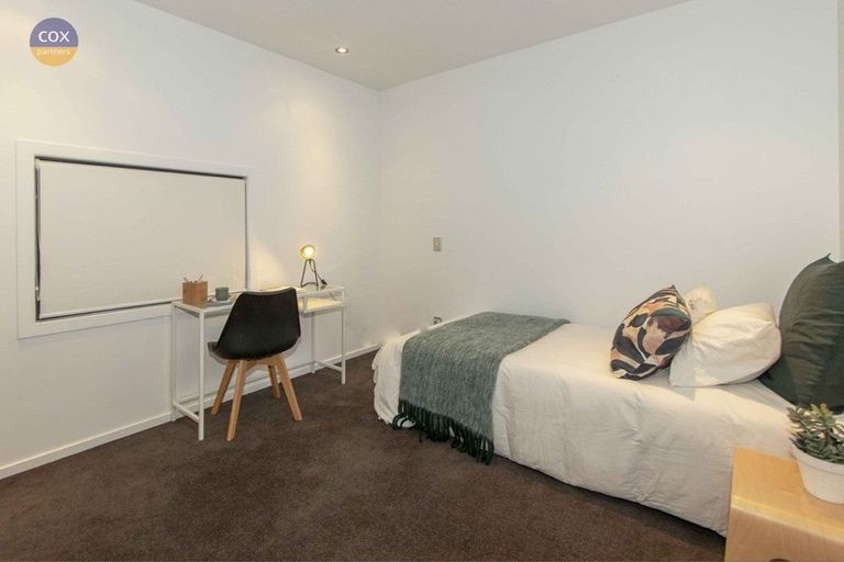 Photo of property in 402/7 Humber Street, Pandora, Napier, 4110