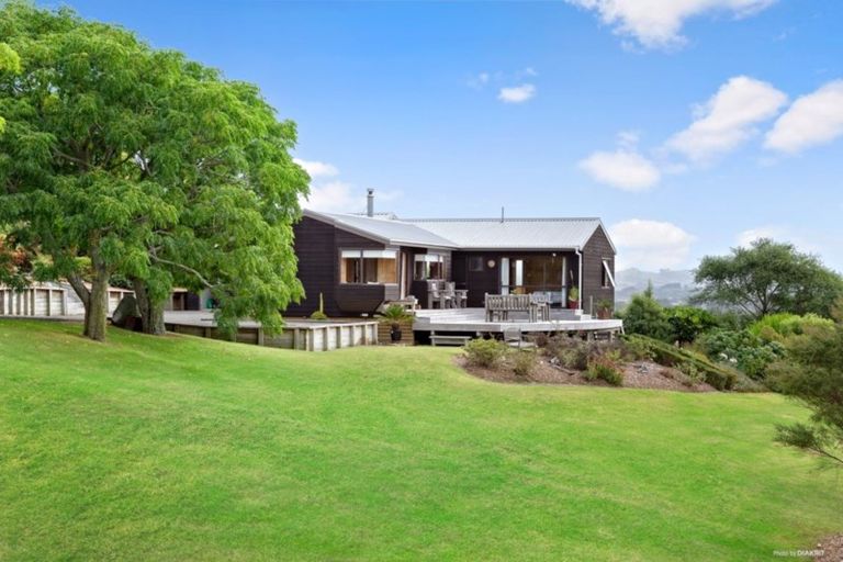 Photo of property in 39 Pipitiwai Drive, Helensville, Kaukapakapa, 0871