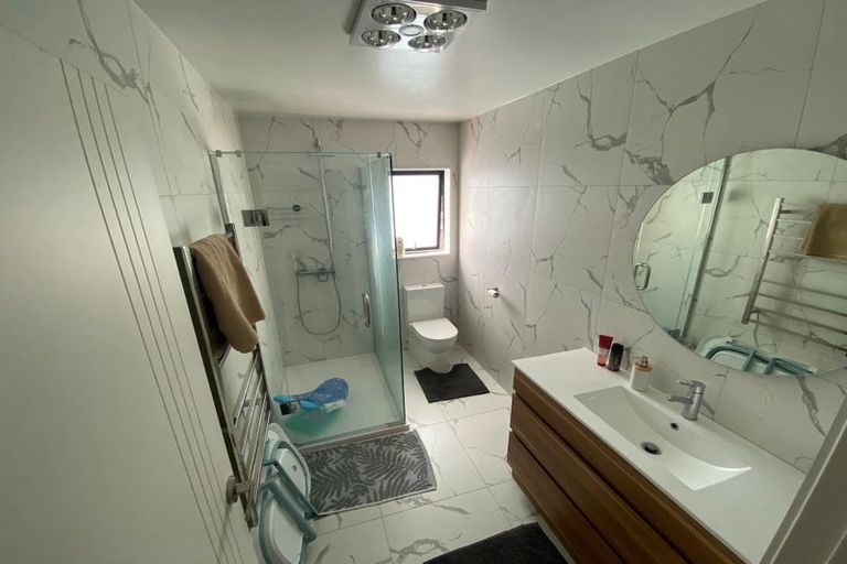 Photo of property in 7b Poruru Close, Papakura, 2110