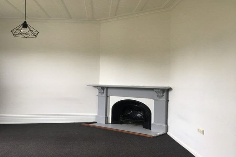 Photo of property in 17 King Edward Street, Kensington, Dunedin, 9012