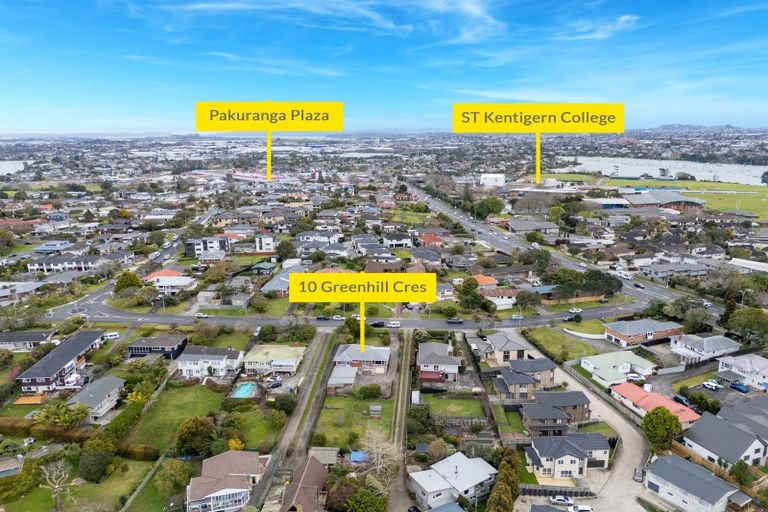 Photo of property in 10 Greenhill Crescent, Pakuranga, Auckland, 2010