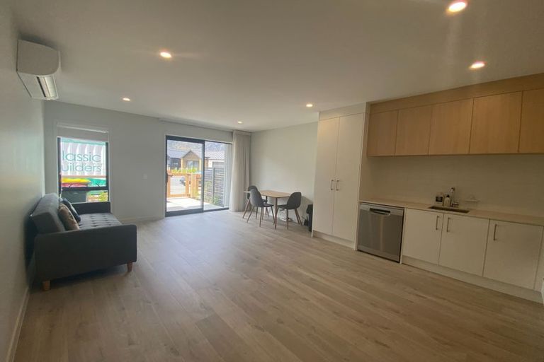 Photo of property in 6 Mcgibbon Lane, Jacks Point, 9371