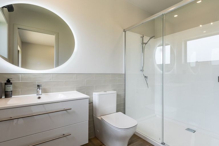 Photo of property in 8 Mirek Street, Waikanae, 5036