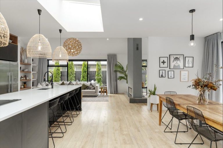 Photo of property in 37 Kohunga Crescent, Bottle Lake, Christchurch, 8083