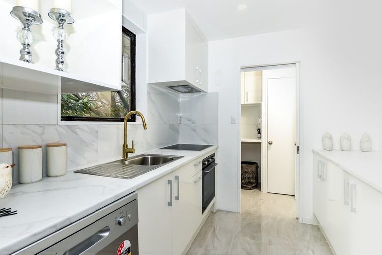 Photo of property in 4b Kentucky Crescent, Nawton, Hamilton, 3200