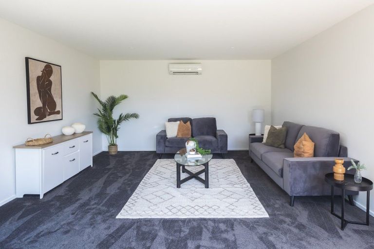 Photo of property in 17 Aratoro Place, Mount Pleasant, Christchurch, 8081