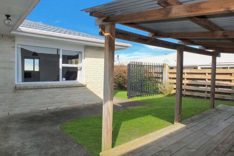 Photo of property in 3 Ferry Street, Foxton Beach, Foxton, 4815