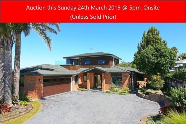 Photo of property in 17 San Valentino Drive, Henderson, Auckland, 0612