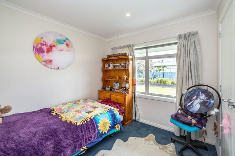 Photo of property in 14a Cotter Street, Greytown, 5712
