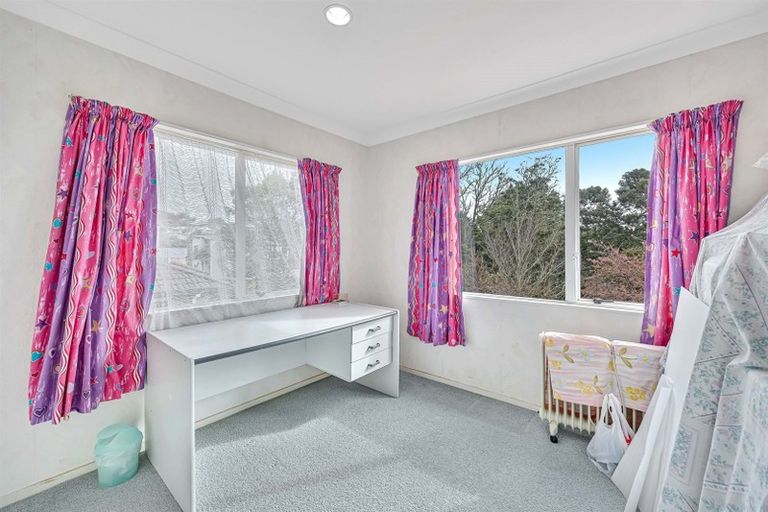 Photo of property in 10 Belvedere Court, West Harbour, Auckland, 0618