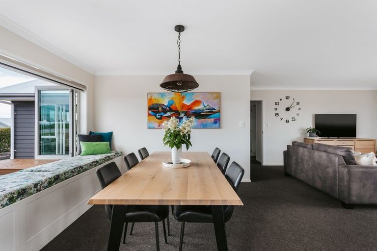 Photo of property in 31 Damien Place, Ohauiti, Tauranga, 3112