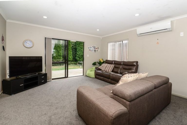 Photo of property in 13 Shrule Place, Huntington, Hamilton, 3210