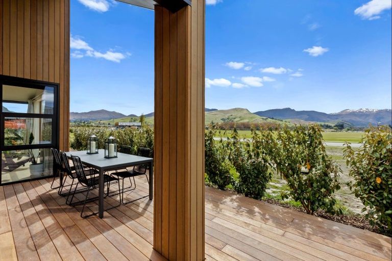 Photo of property in Kawarau Heights, 29 Kawarau Heights Boulevard, Lake Hayes, Queenstown, 9304