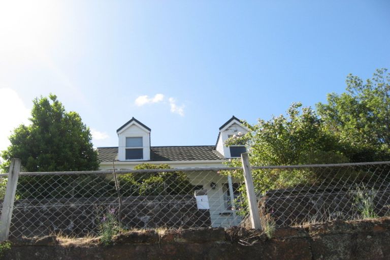 Photo of property in 1 Coleridge Terrace, Lyttelton, 8082