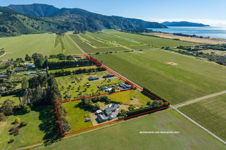 Photo of property in 86 Rarangi Road, Rarangi, Blenheim, 7273