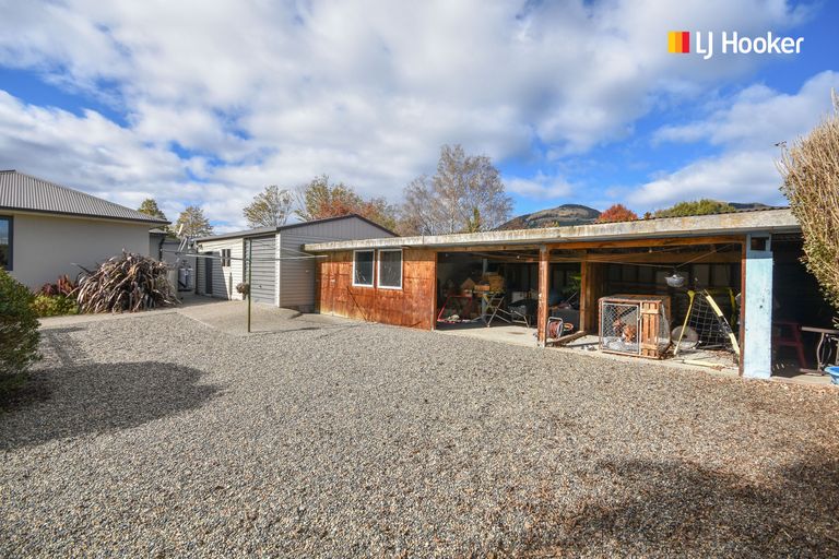 Photo of property in 28 Riccarton Road East, East Taieri, Mosgiel, 9024