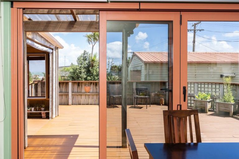 Photo of property in 141 Riria Kereopa Memorial Drive, Raglan, 3297