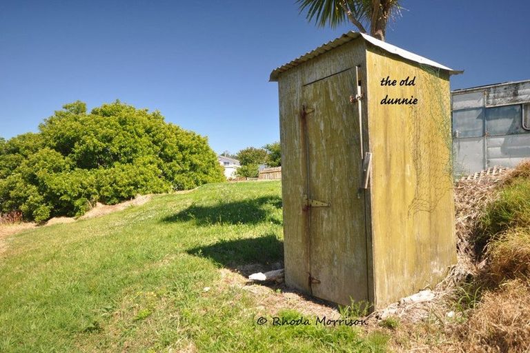 Photo of property in 32 Sandy Beach Road, Tinopai, 0593