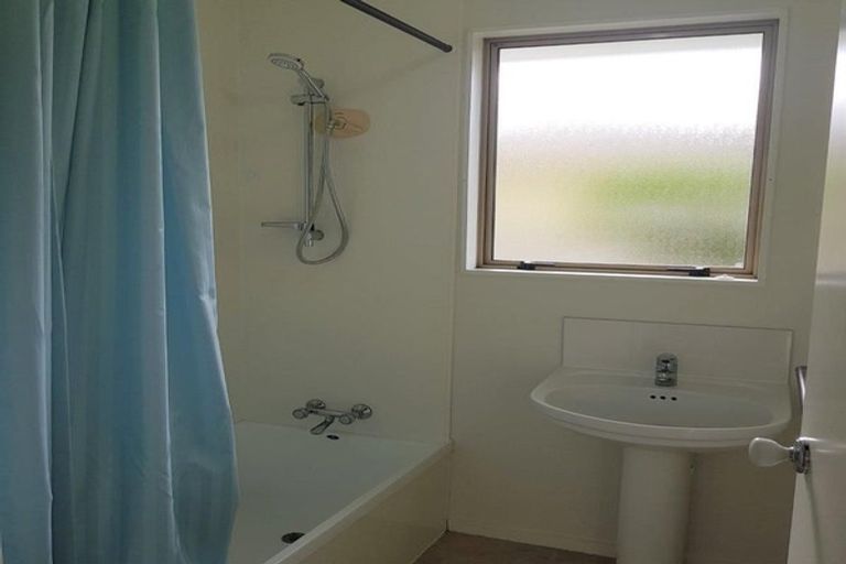 Photo of property in 5 South Road, Waipu, 0510