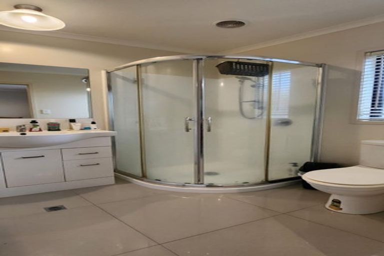 Photo of property in 28 Sirius Crescent, Rototuna North, Hamilton, 3210