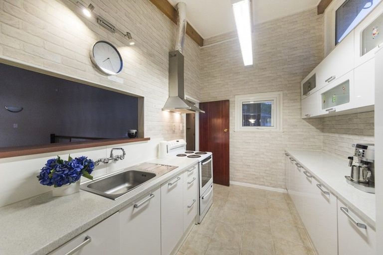 Photo of property in 41 Churchill Avenue, Hokowhitu, Palmerston North, 4410