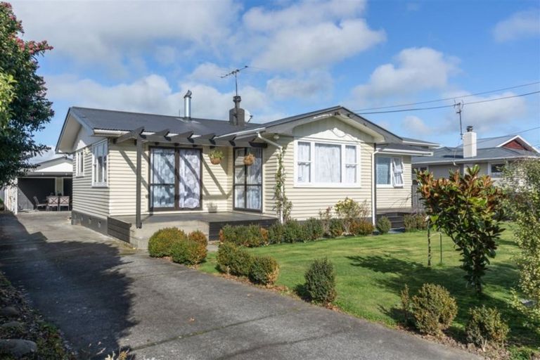 Photo of property in 53 Fergusson Street, Solway, Masterton, 5810