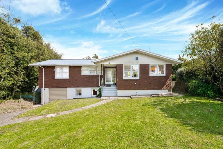 Photo of property in 9 Boler Place, New Lynn, Auckland, 0600