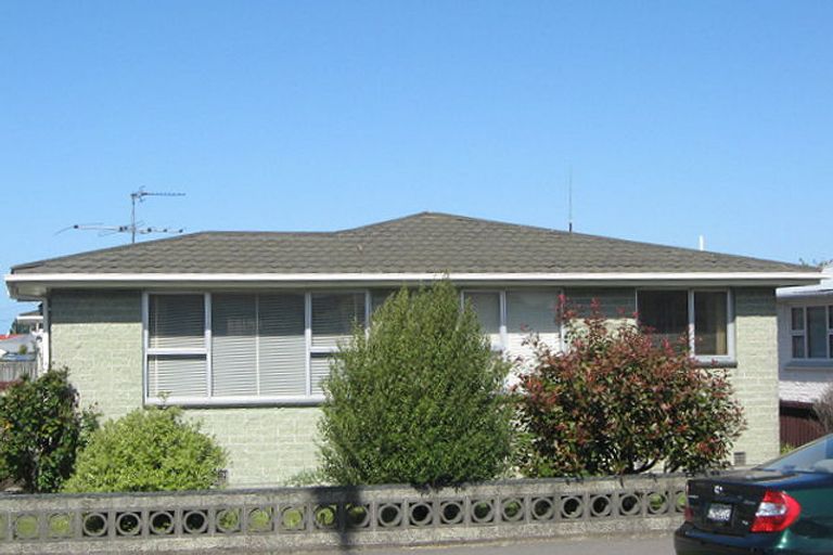 Photo of property in 2/272 Main North Road, Redwood, Christchurch, 8051