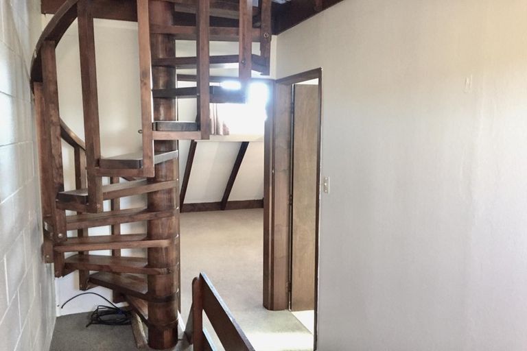 Photo of property in 4/31 Mana Avenue, Titahi Bay, Porirua, 5022