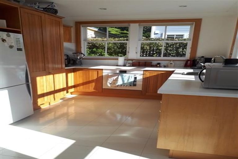 Photo of property in 18a Saint Mary Street, Thorndon, Wellington, 6011