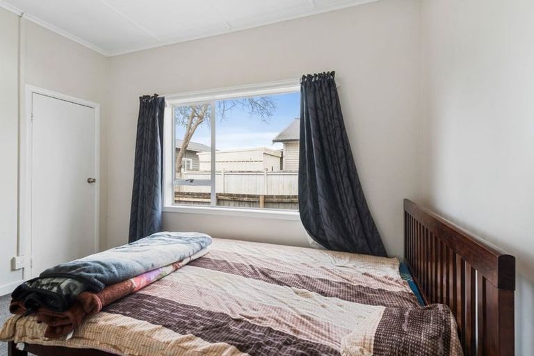 Photo of property in 108 Manuroa Road, Takanini, 2112