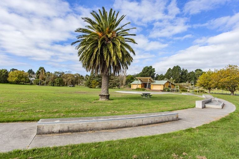 Photo of property in 45 Batten Grove, The Pines Beach, 7630