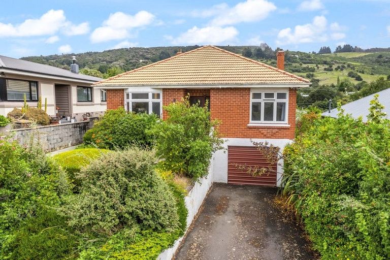 Photo of property in 16 Derwent Street, Helensburgh, Dunedin, 9010