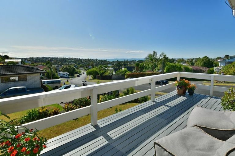 Photo of property in 1/15 Stanmore Bay Road, Stanmore Bay, Whangaparaoa, 0932