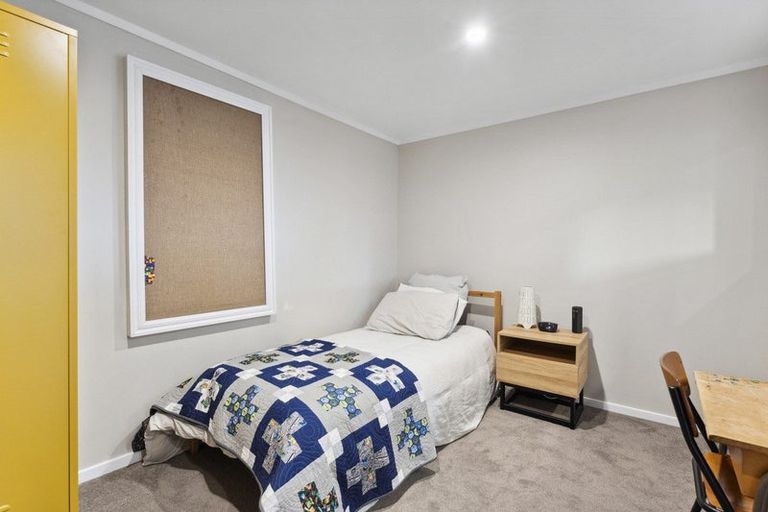 Photo of property in 445 Warspite Avenue, Ascot Park, Porirua, 5024