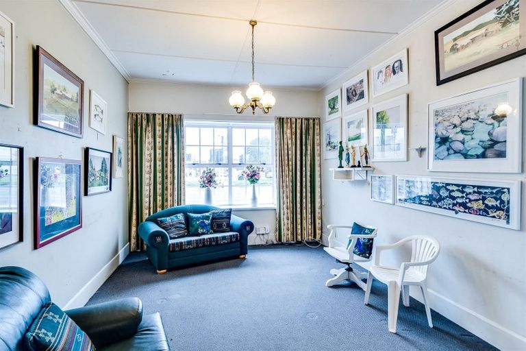 Photo of property in 67 Taradale Road, Onekawa, Napier, 4110