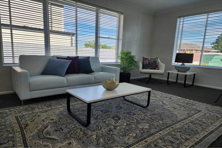 Photo of property in 2 Dellow Place, Spreydon, Christchurch, 8024