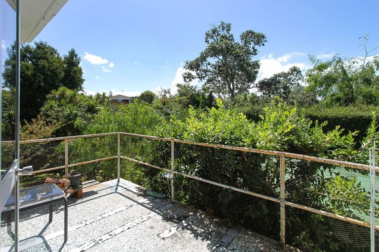 Photo of property in 35 Matipo Road, Mairangi Bay, Auckland, 0630
