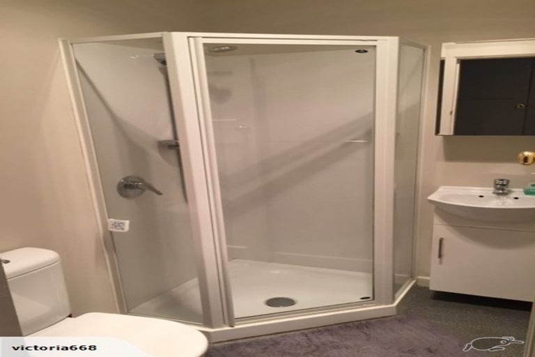 Photo of property in 5 Burrows Avenue, Karori, Wellington, 6012