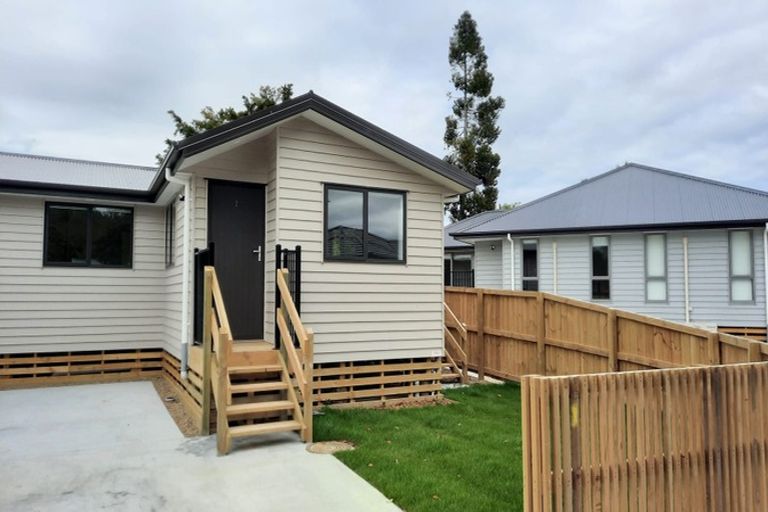 Photo of property in 2/5 Helena Road, Hillcrest, Hamilton, 3216