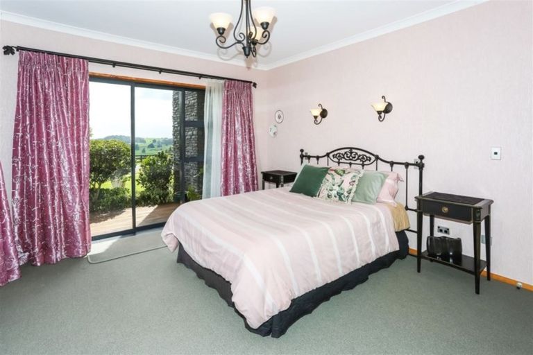 Photo of property in 24 Grace James Road, Pukekohe, 2120