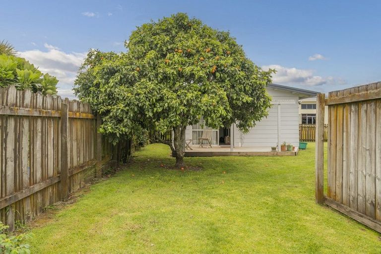 Photo of property in 1 Cholmondeley Crescent, Whitianga, 3510