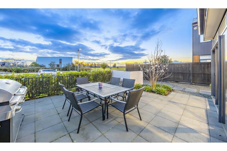 Photo of property in 49 Battalion Drive, Papakura, 2110