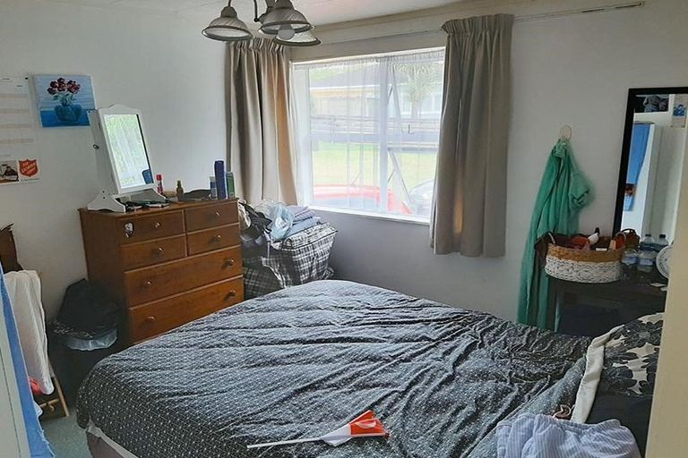 Photo of property in 42 Mildmay Road, Henderson, Auckland, 0610