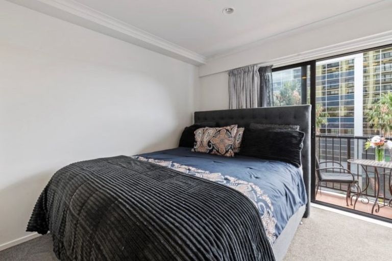 Photo of property in The Rennaissance, 4i/18 Ronwood Avenue, Manukau, Auckland, 2104