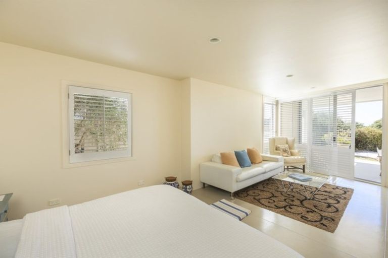 Photo of property in 12 Parry Court, Omaha, 0986