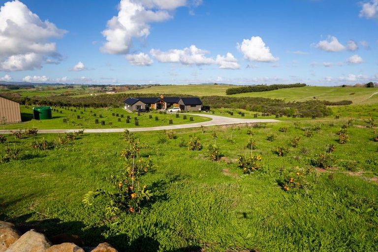 Photo of property in 178 Batty Road, Kingseat, Papakura, 2580